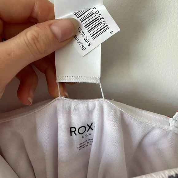 Roxy Chasing Love One Piece Swimsuit NWT Size Large - Picture 10 of 10